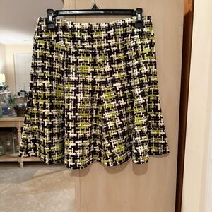XS J. McLaughlin Green, Black And White Skirt